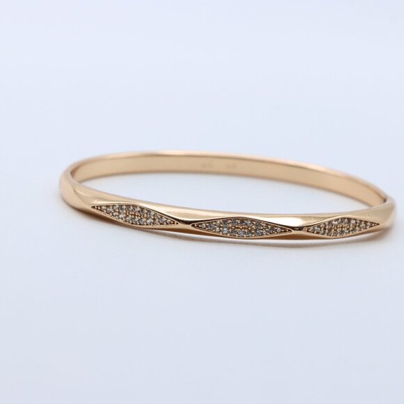 Elegant Wave Pattern Rose Gold Bangle with Sparkling Detailing, XPBL0483 - Picture 2 of 11
